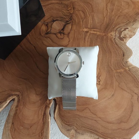 Movado BOLD Watch - Picture 4 of 8